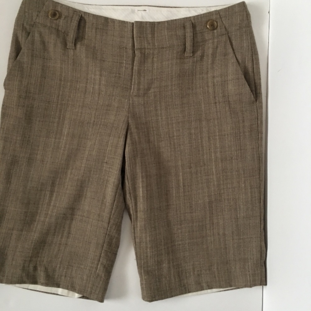 Like New wool blend Bermuda trouser shorts. Lined